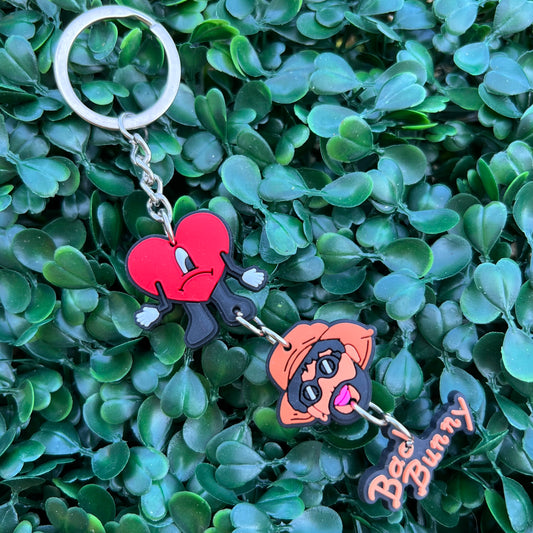 Hanging bucket hat keychain