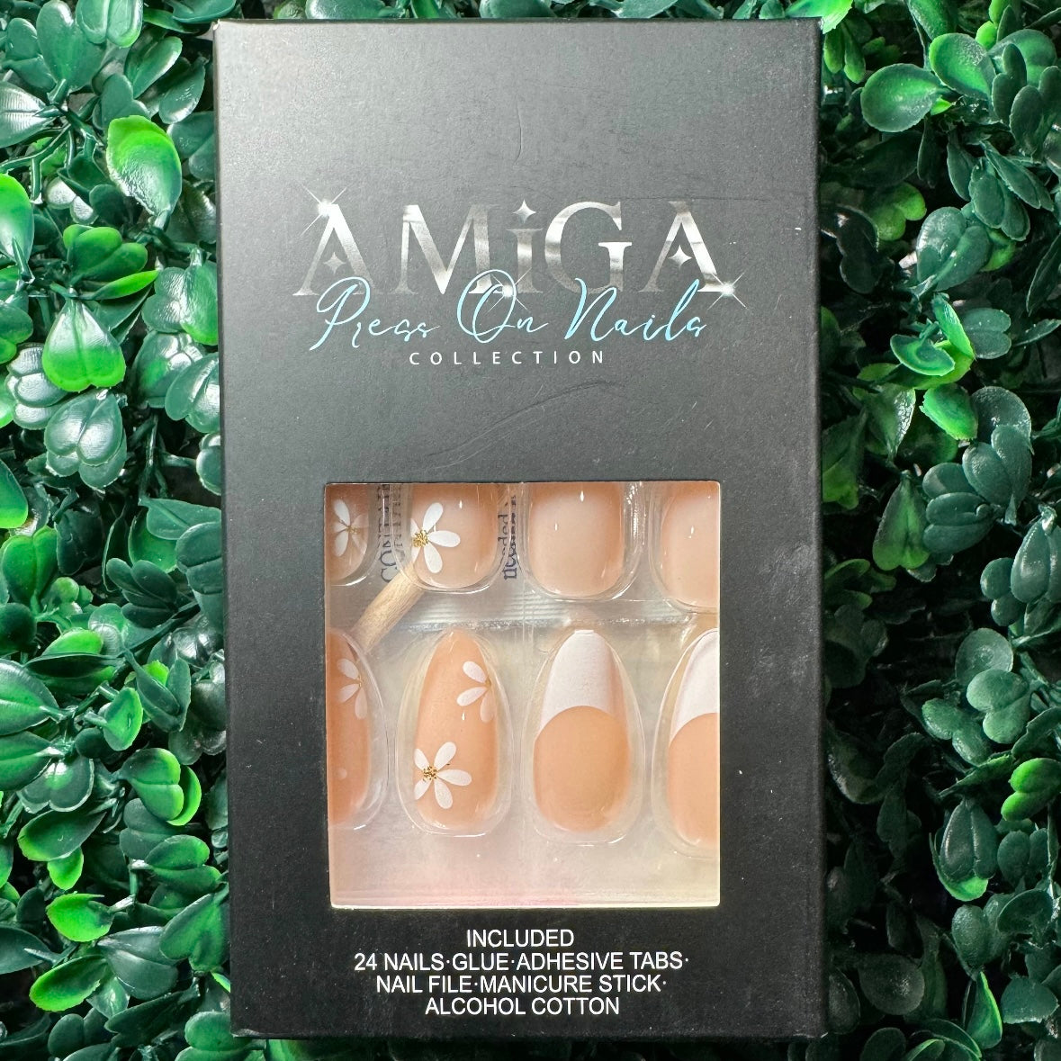 Press on nails