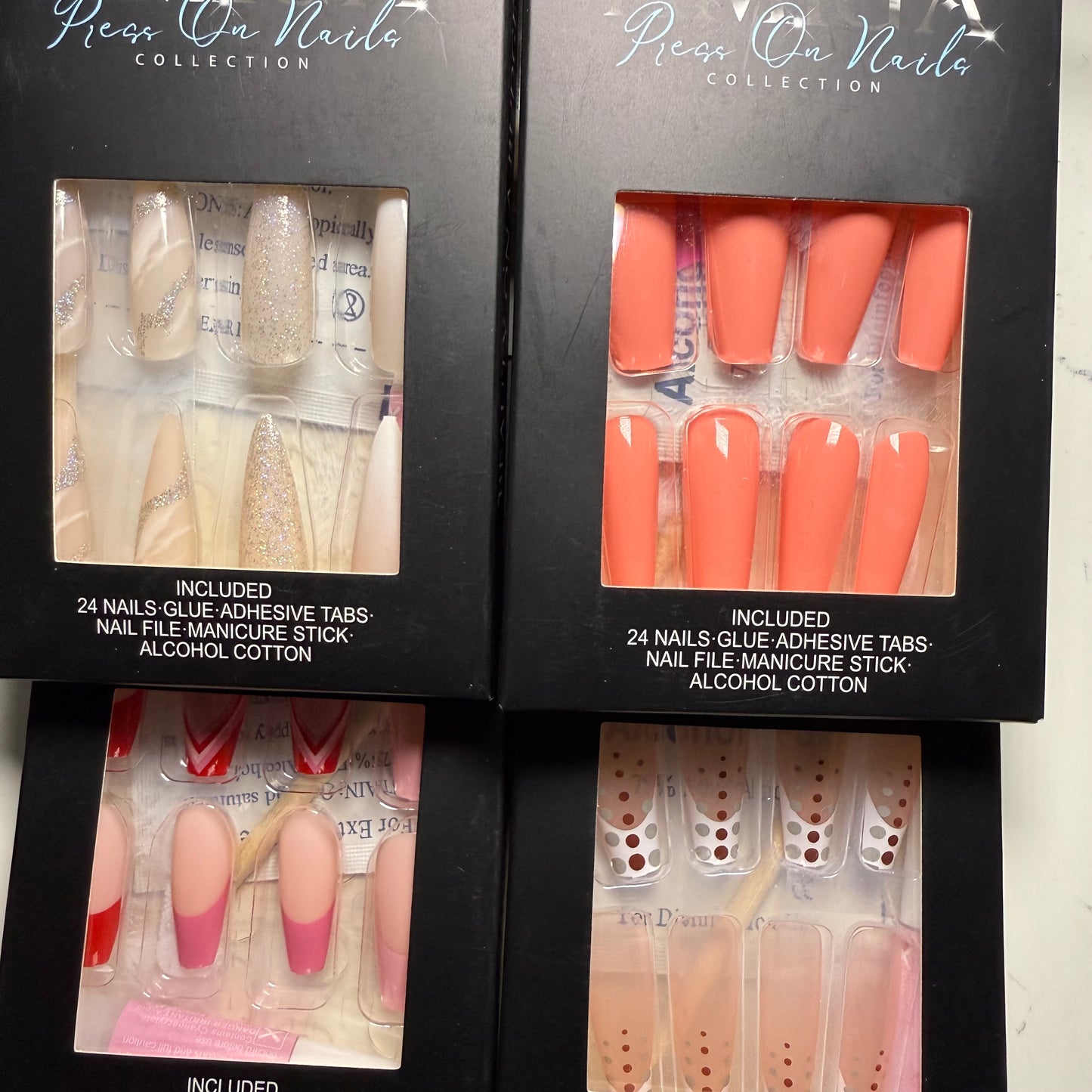 Press on nails