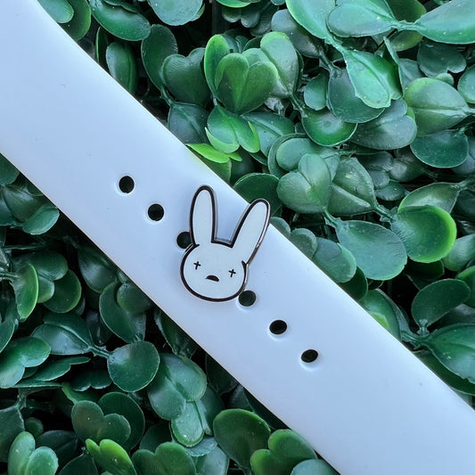 Apple white Benito watch charm