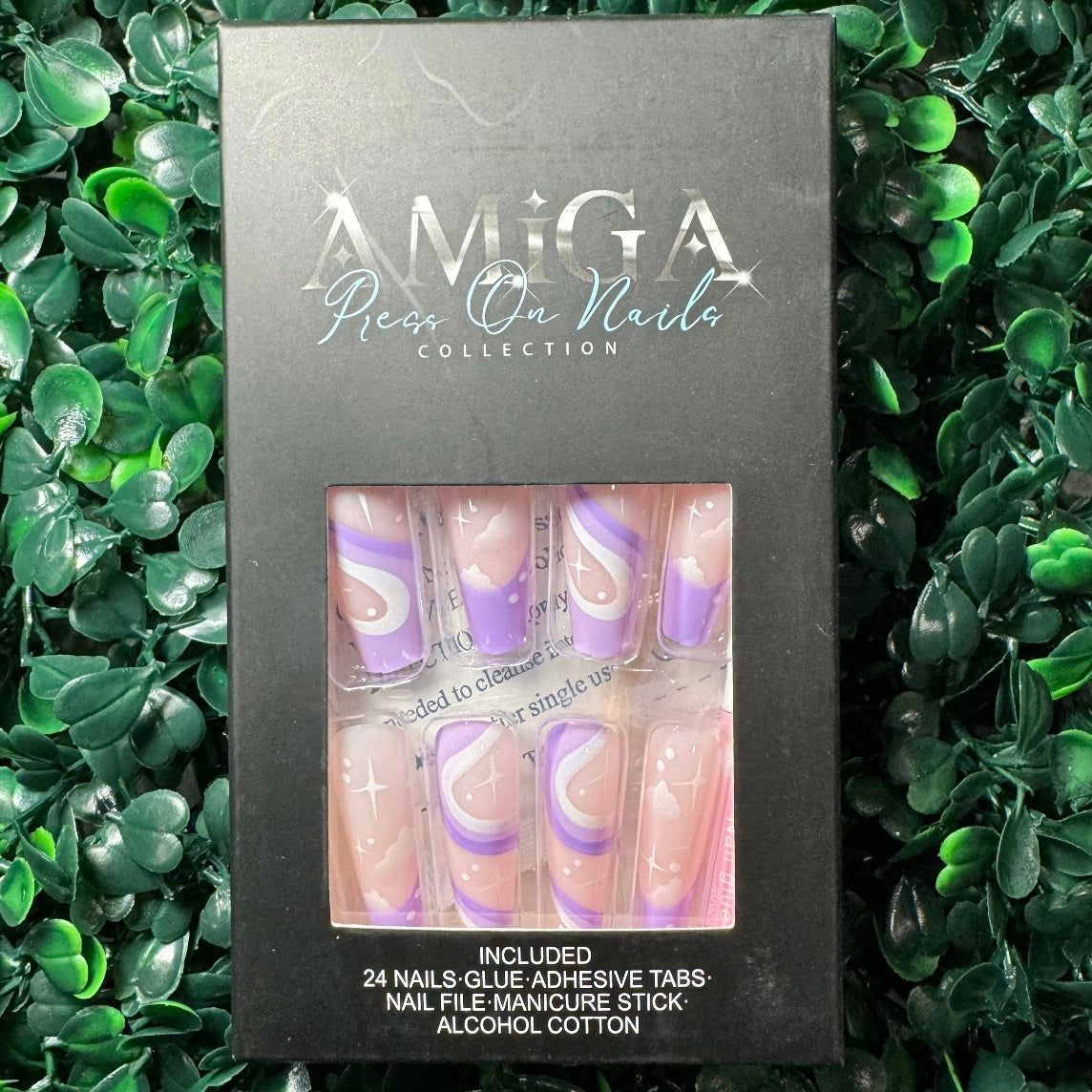 Press on nails