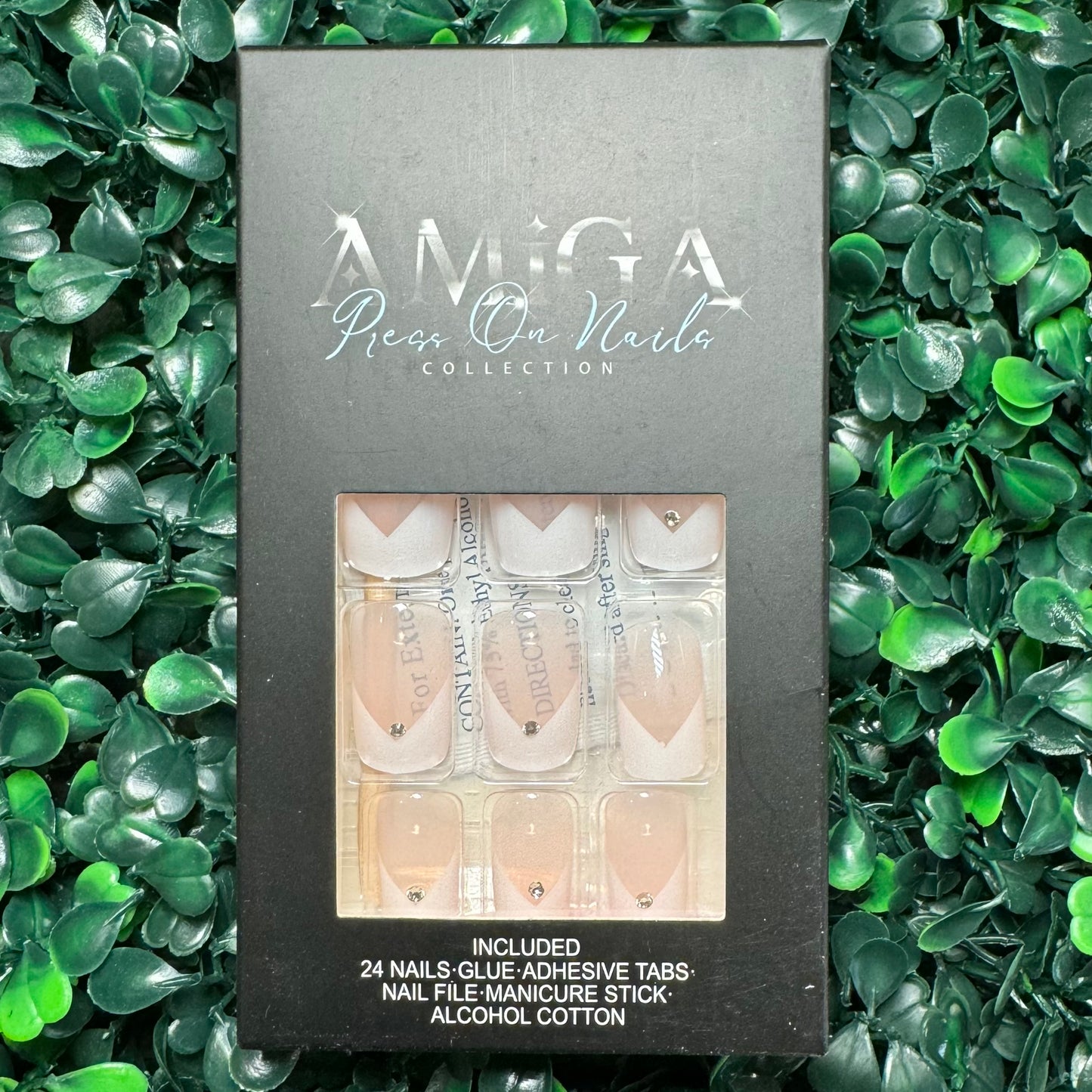 Press on nails