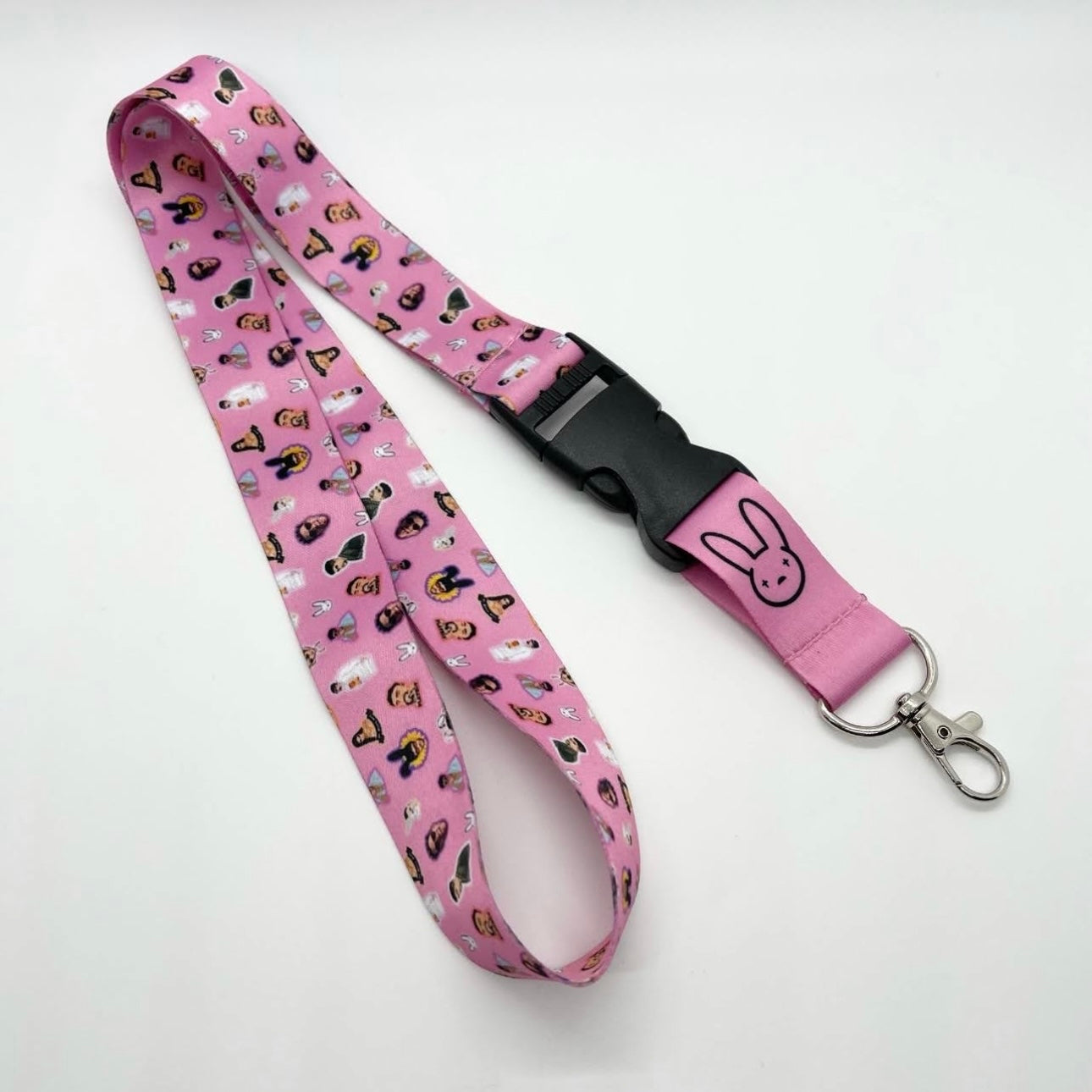 Benito pattern lanyard