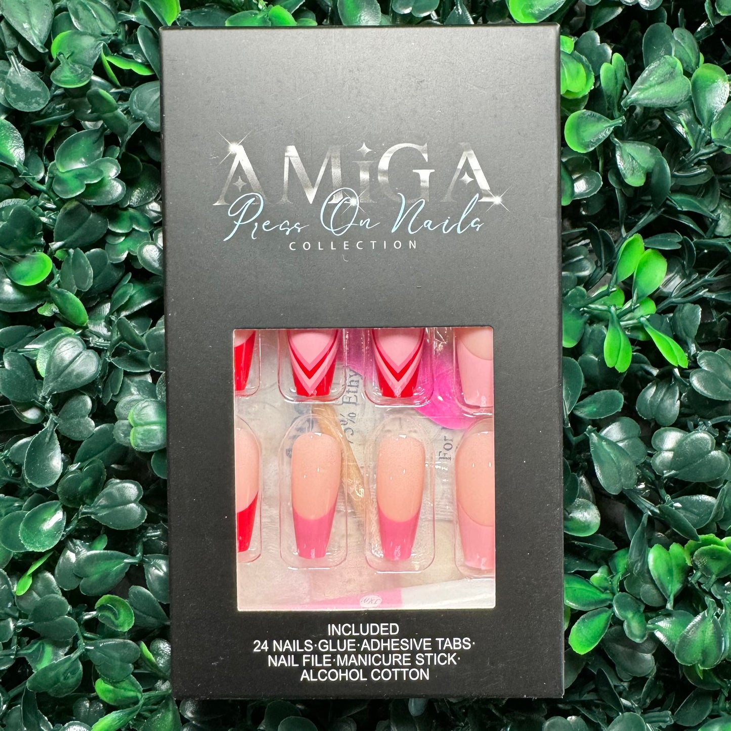 Press on nails