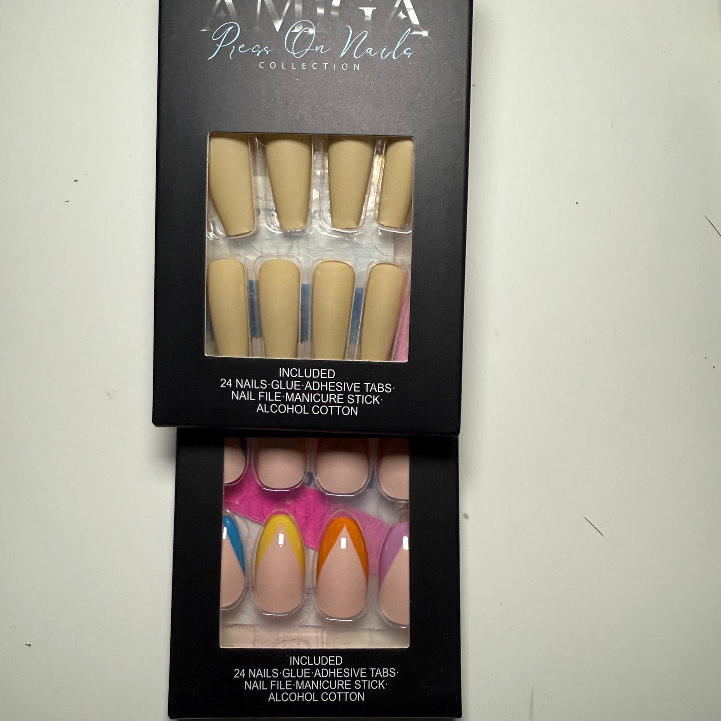 Press on nails