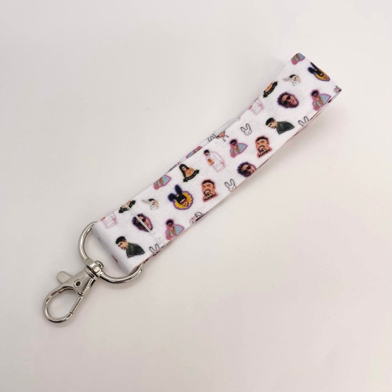 Benito small pattern lanyard